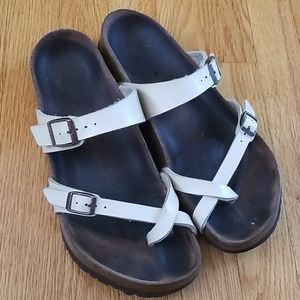 Well loved Birkenstock sandals - Size 42 or 11